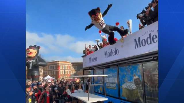 UC Bearcat mascot body-slams his way into the spotlight during Big Noon Kickoff