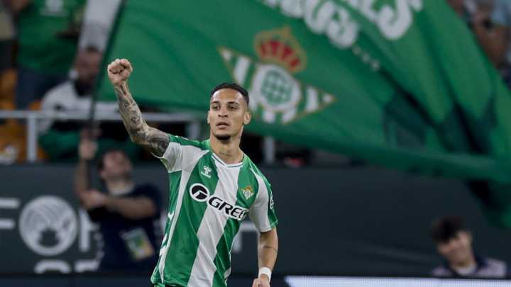 Antony rechazó una oferta del Bayern antes de firmar por el Betis: "Es mirar a mis hijos..."