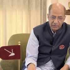 Advisor Wani Condoles Slain Inspector’s Family in Kupwara