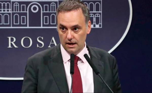 El Gobierno negó que la reforma laboral modifique la Ley de Empleo Público