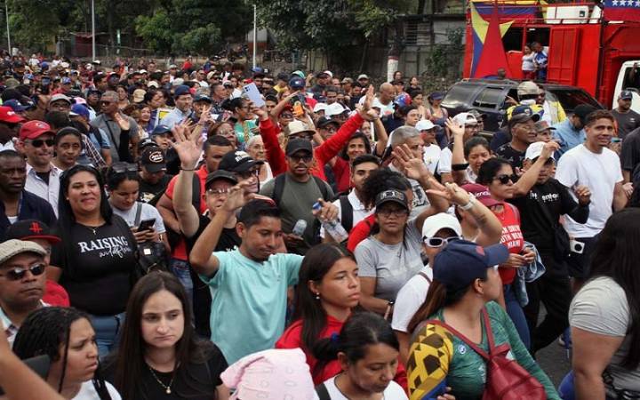 PSUV marcha en apoyo a la juramentación de los Comités Bolivarianos