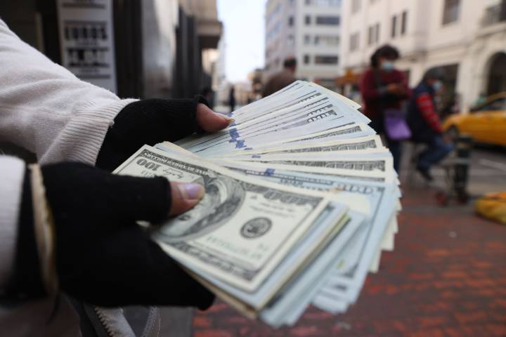 ¿Cuál es la cotización del dólar hoy miércoles 12 de noviembre del 2025?