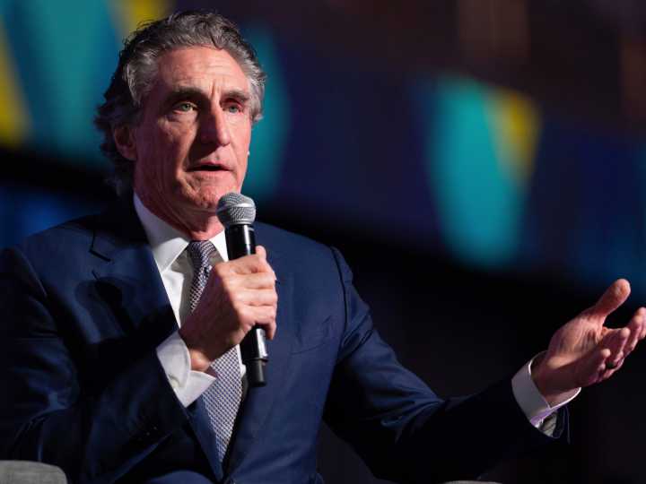 Trump announces new offshore drilling projects despite bipartisan pushback