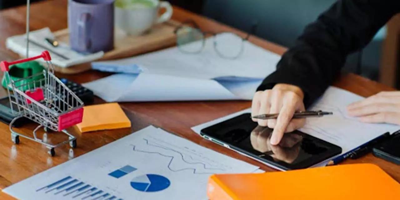 ¿Cómo diferenciarse en mercados con alta competencia informal?