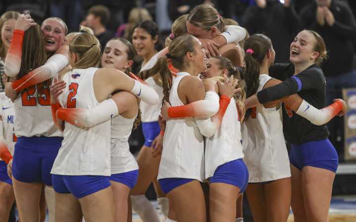 Sheyenne ousts defending champion Patriots to advance to ND Division 2A volleyball title match