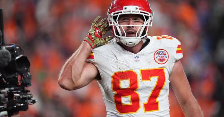 NFL picks: Can the Chiefs still make the playoffs?