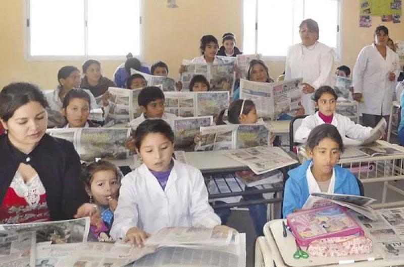 EL LIBERAL se mete en las escuelas desde siempre
