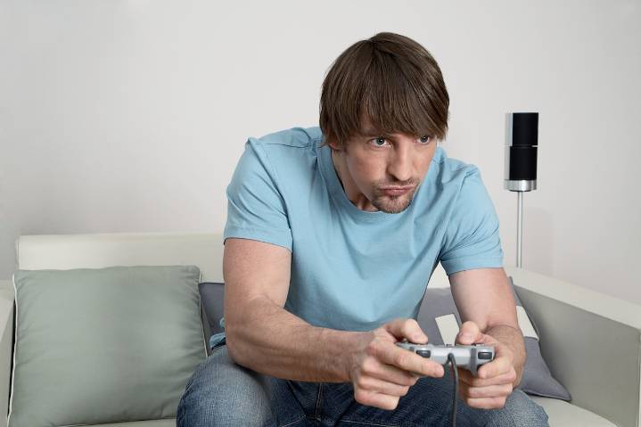 Dear Abby: I yelled at daughter’s bum boyfriend 6 years ago and he’s still mad about it