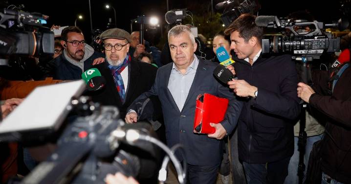 Santos Cerdán sale de Soto del Real tras casi cinco meses en prisión: "Espero que la verdad se imponga"
