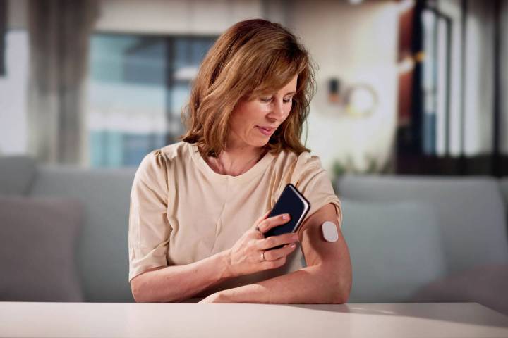 The perfect snack to manage blood sugar, according to diabetes doctors