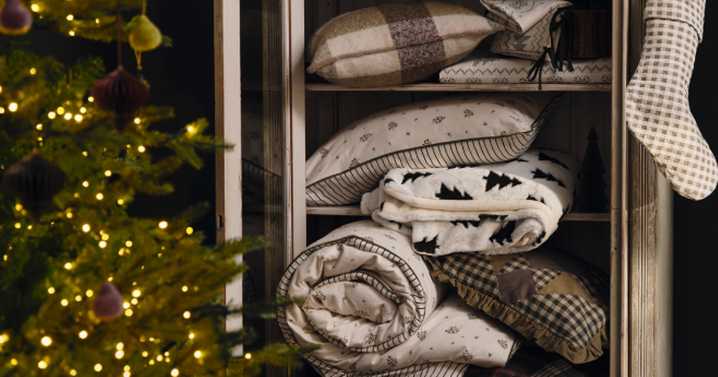 M&S Christmas pre-lit decoration is 'lovely, bright and eye