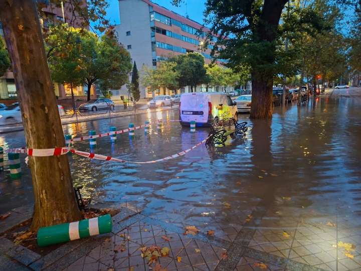 La borrasca ‘Claudia’ causa desbordamientos en Ávila y Cáceres tras una noche de fuertes lluvias