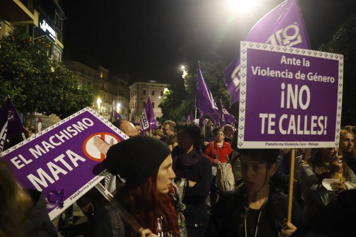 El 25N tiñe de morado Almería, Jaén y Sevilla con marchas separadas contra la violencia de género
