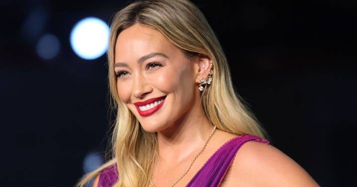 Hilary Duff Wore A Lace Sequin Bra Top In Her "Mature" Music Video