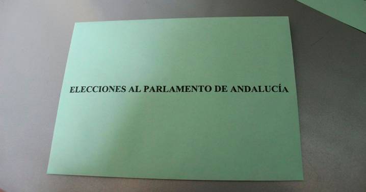 La Junta licita por más de un millón de euros el suministro de papeletas y sobres para las elecciones andaluzas de 2026