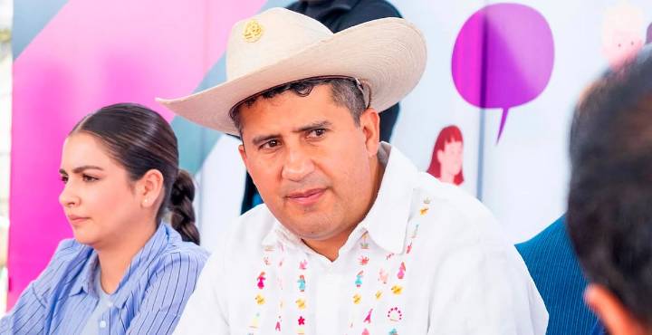 Gobernador confirma muerte de Carlos Manzo tras atentado