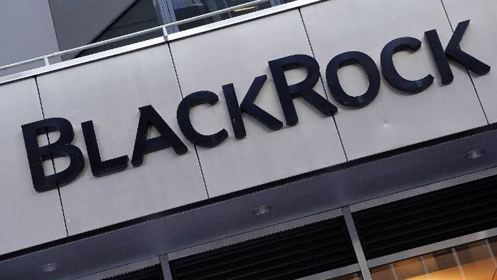 BlackRock's model assets surge to $185 bn, influencing market flows, investor sentiment
