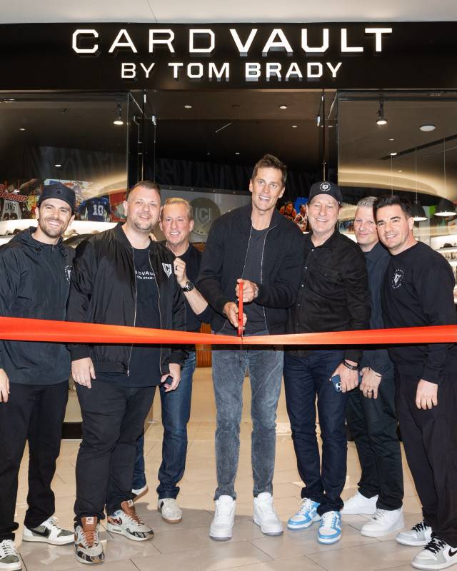 Tom Brady will open his new trading card store at Mall of America this weekend