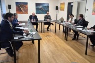 Vicecanciller y cónsules coordinan en Alemania organización de las elecciones 2026