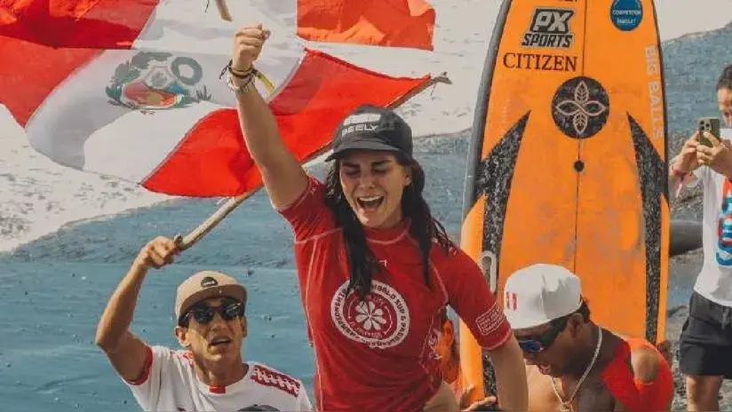 ¡Orgullo peruano! Vania Torres volvió al Perú como flamante campeona mundial de SUP Surf