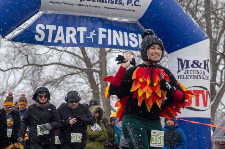 See photos from the 21st annual Jackson Turkey Trot