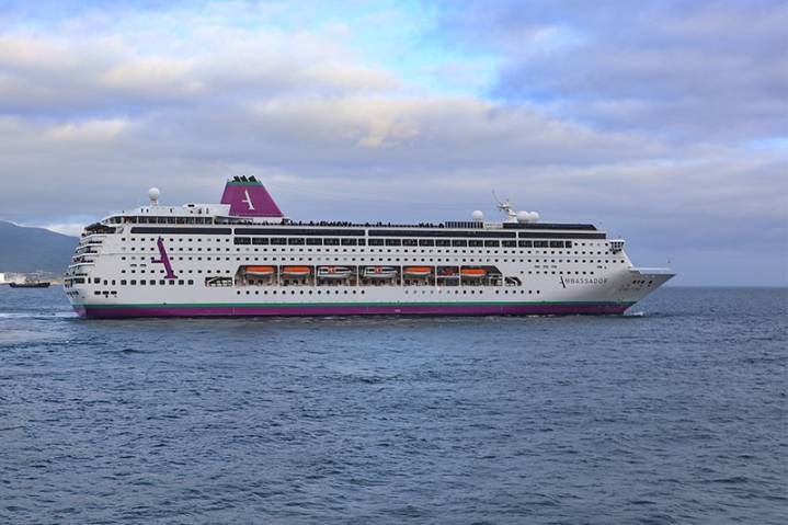 Ambassador and ORCA Raise £18,000 Through Ambassador For Whales