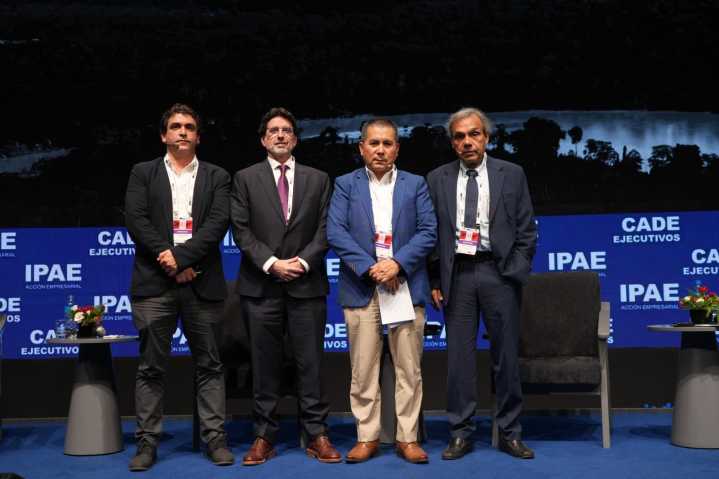 CADE Ejecutivos 2025: diálogo entre empresarios y sindicatos busca soluciones para reducir la informalidad laboral en el Perú