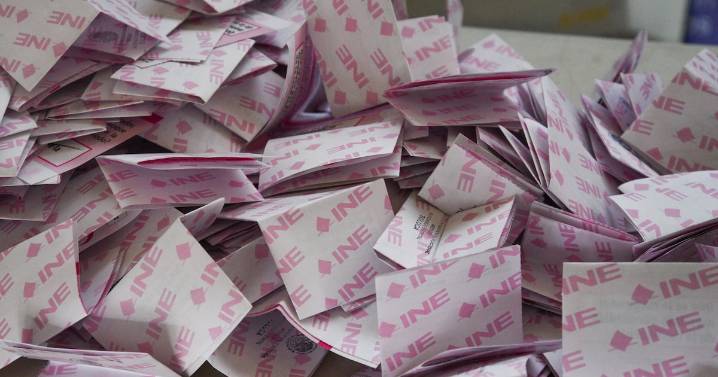 Morena propone reforma para que posible revocación de mandato de Sheinbaum se haga en 2027