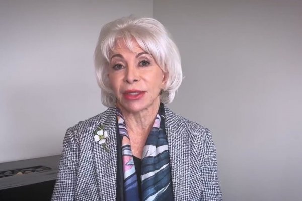Isabel Allende tuvo que salir a desmentir una fake news: “Yo no apoyo al señor Kast"