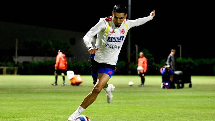 “Aquí todos somos titulares”: Daniel Muñoz evaluó el presente de la Selección Colombia con miras al Mundial