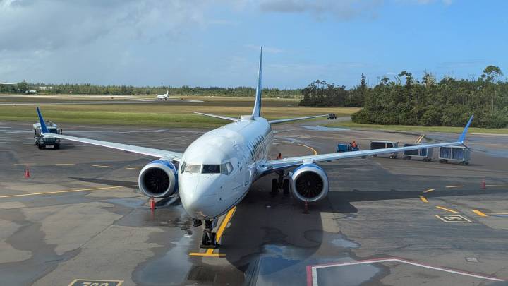 NTSB Report Confirms United Boeing 737 Collided With Weather Balloon At 36,000 Feet