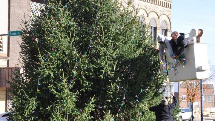 Main Street Alliance seeks Christmas parade floats