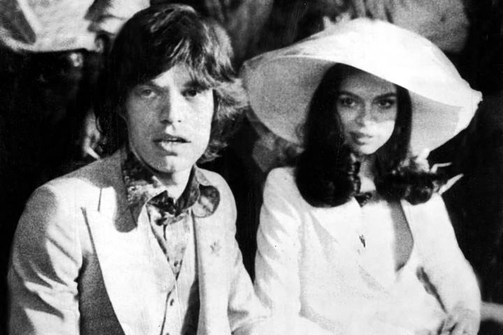 Amores. Mick Jagger: esposa, amantes, relaciones con 4000 mujeres y el suicidio que le partió el corazón