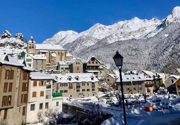 Mediaset celebrará las Campanadas desde Aragón: Formigal y Sallent de Gállego se visten de gala