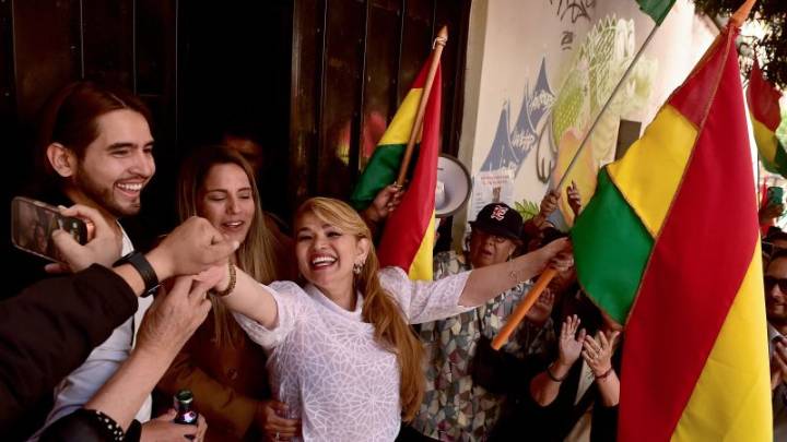 Jeanine Áñez, expresidenta de Bolivia, recupera la libertad después de casi cinco años en prisión