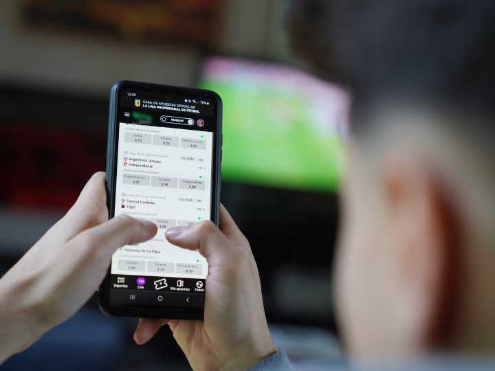 Ante la proliferación de las apuestas online ofrecen un manual con instrucciones para prevenir la ludopatía entre los menores