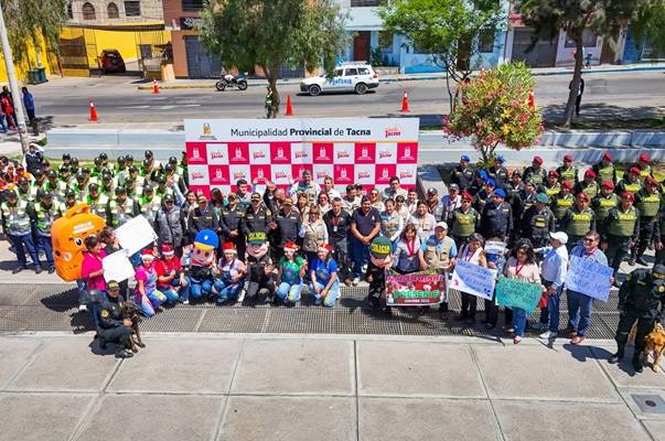 MUNICIPALIDAD DE TACNA DESPLIEGA MÁS DE MIL AGENTES PARA EL PLAN NAVIDAD SEGURA 2025