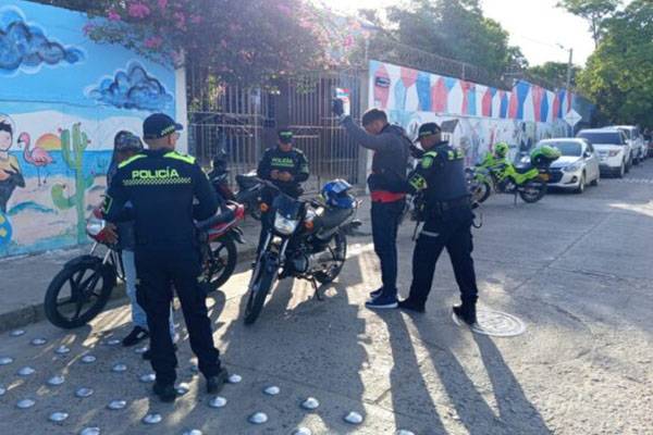 Policía fortalece acciones de protección a la niñez en entornos escolares de Riohacha