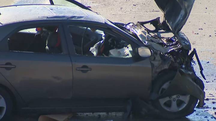 2 dead, 2 injured after DuSable Lake Shore Drive crash