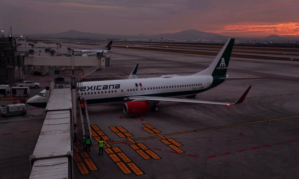 La cancelación de vuelos de EEUU, un golpe directo al aeropuerto insignia de López Obrador