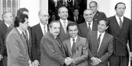 La trama tras el Pacto de Olivos: los mates compartidos en secreto por Menem y Alfonsín para negociar la reforma de la Constitución