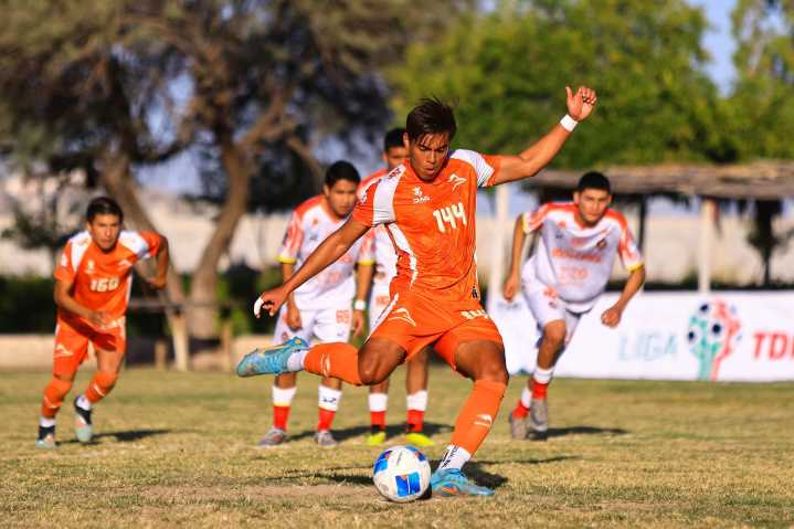 De visita Correcaminos golea 5-1 al Club Calor de la Liga TDP