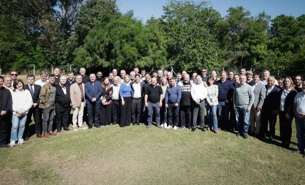 Los intendentes alineados con Kicillof apuran el armado de una propuesta nacional