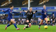 Man City women climb past Chelsea to first in WSL table