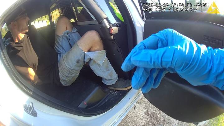 Alleged coquina rocks theft arrested after attempting to sell items on Facebook, deputies say