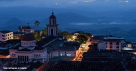 Cómo llegar al pueblo de Antioquia bañado en ríos y lleno de fiestas, historia y aventuras por hacer