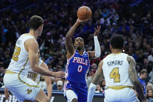 Maxey y Oubre conducen a 76ers hacia victoria de 102