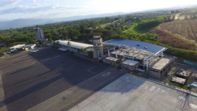 Principal aeropuerto de Venezuela sigue funcionando pese al anuncio de Trump