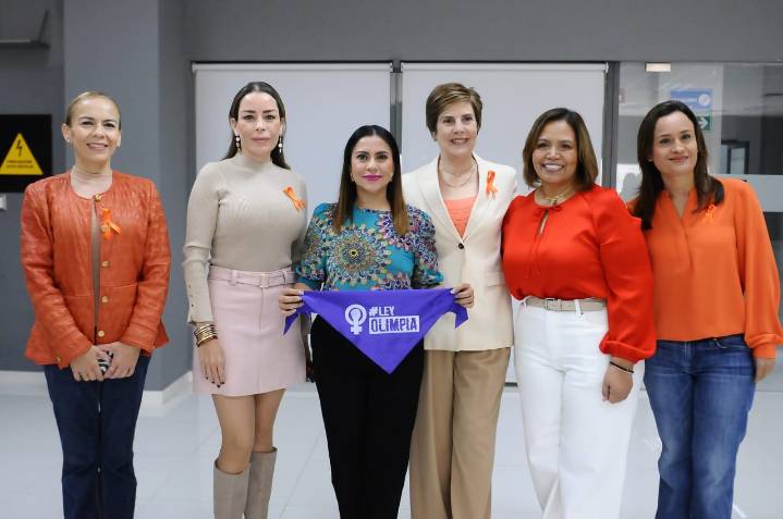 Olimpia Coral Melo imparte conferencia magistral “Ley Olimpia: estrategias para prevenir la violencia digital” en Torreón