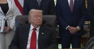 La pelea de Trump por mantener los ojos abiertos durante una reunión en la Casa Blanca